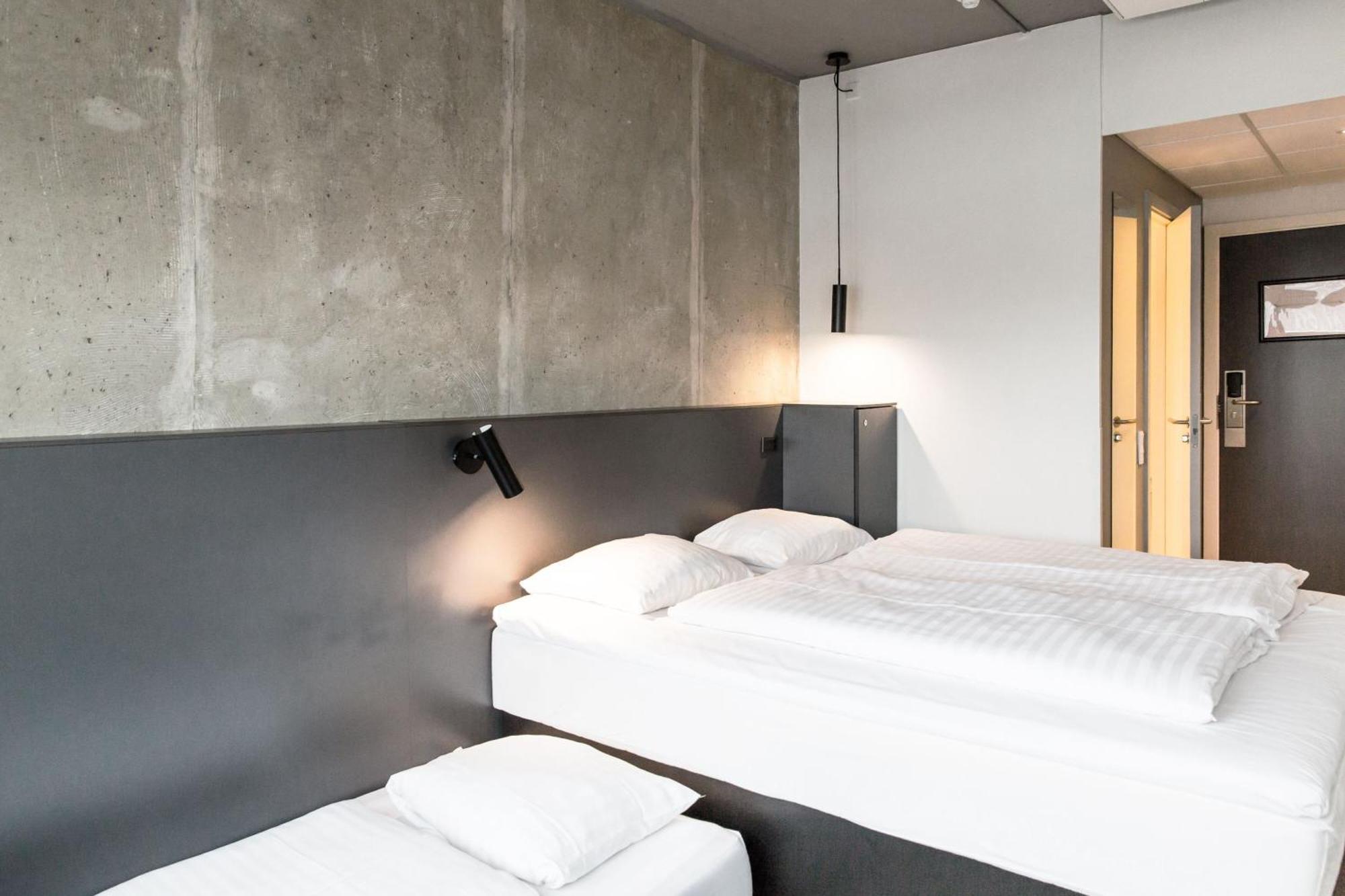 ซลีป โฮเต็ล โอร์ฮุส ซิด วิบี Hotel ออร์ฮูช ภายนอก รูปภาพ