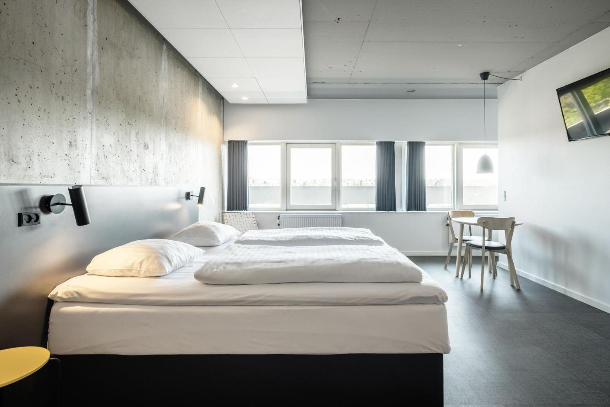 ซลีป โฮเต็ล โอร์ฮุส ซิด วิบี Hotel ออร์ฮูช ภายนอก รูปภาพ